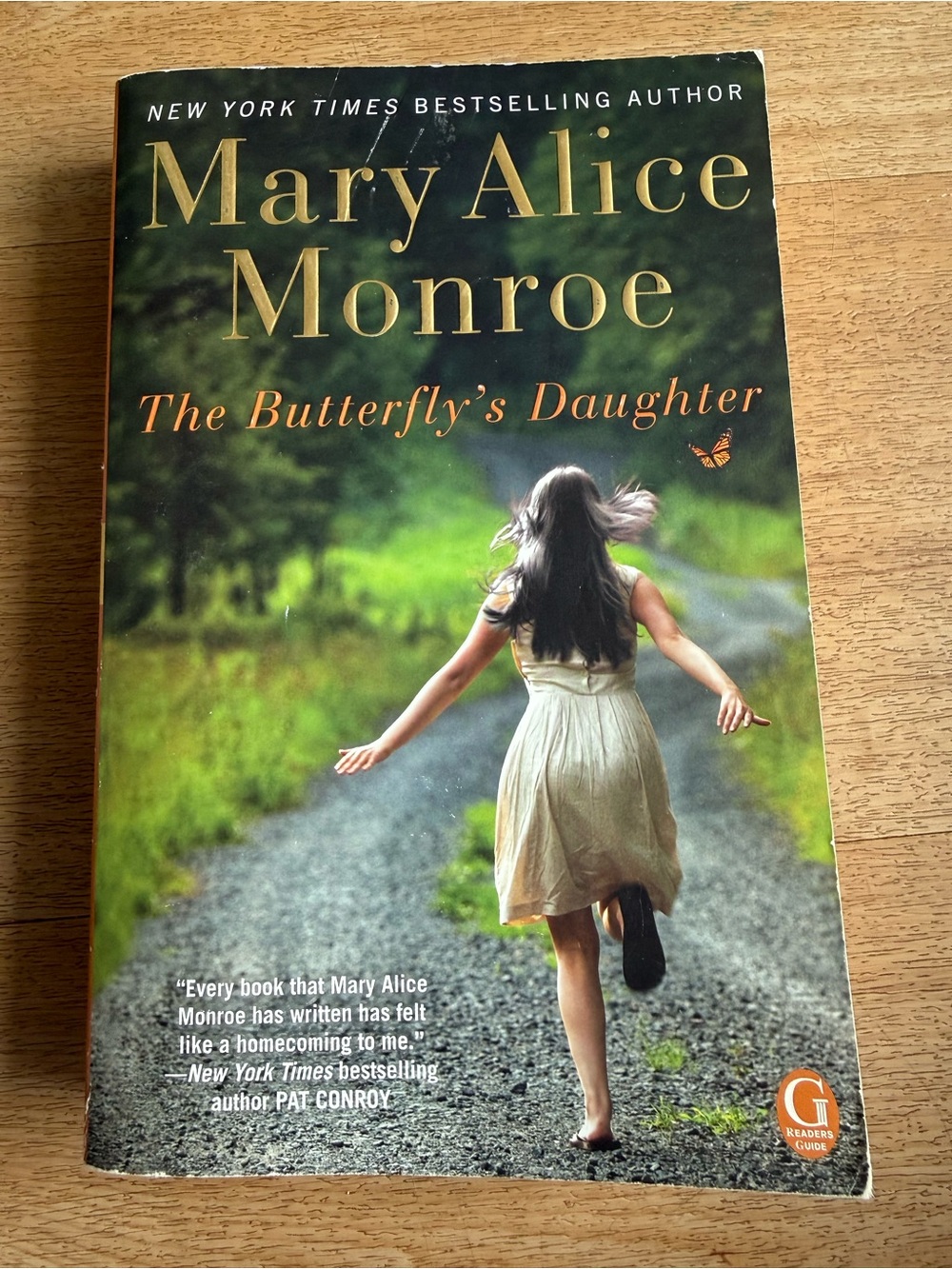 📚3 for $12📚 Mary Alice Monroe - The Butterfly's Daughter Paperback (Green Cover)
